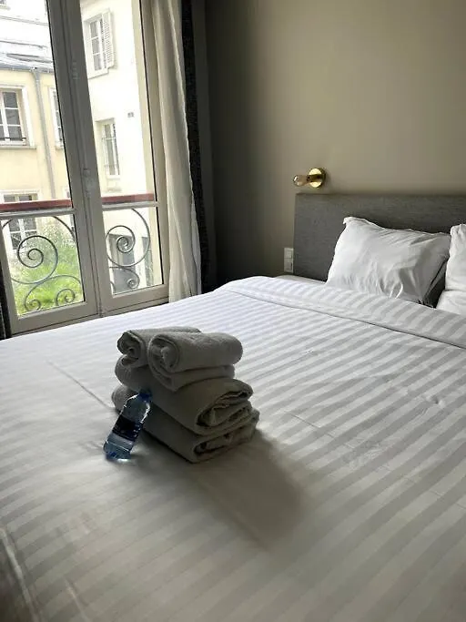 4 Personnes - St Lazar Sur Cour Apartment Paris France